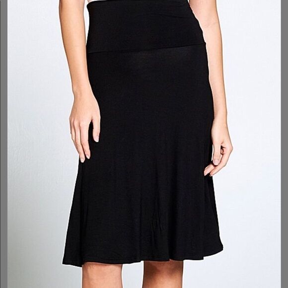 Black Knit Swing Skirt NWOT - Picture 4 of 9